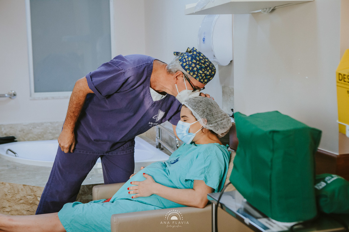 Fotografia de parto vila velha, filmes de nascimento, nascimento, humanização, parto normal, cesariana humanizada, doula, parto, foto de parto, fotografia de parto em vitoria, parto humanizado, grande vitória, hospital vila velha