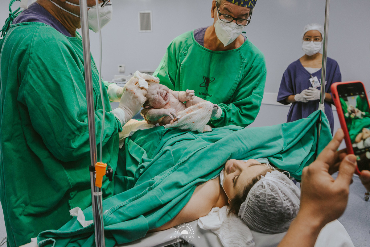 Fotografia de parto vila velha, filmes de nascimento, nascimento, humanização, parto normal, cesariana humanizada, doula, parto, foto de parto, fotografia de parto em vitoria, parto humanizado, grande vitória, hospital vila velha