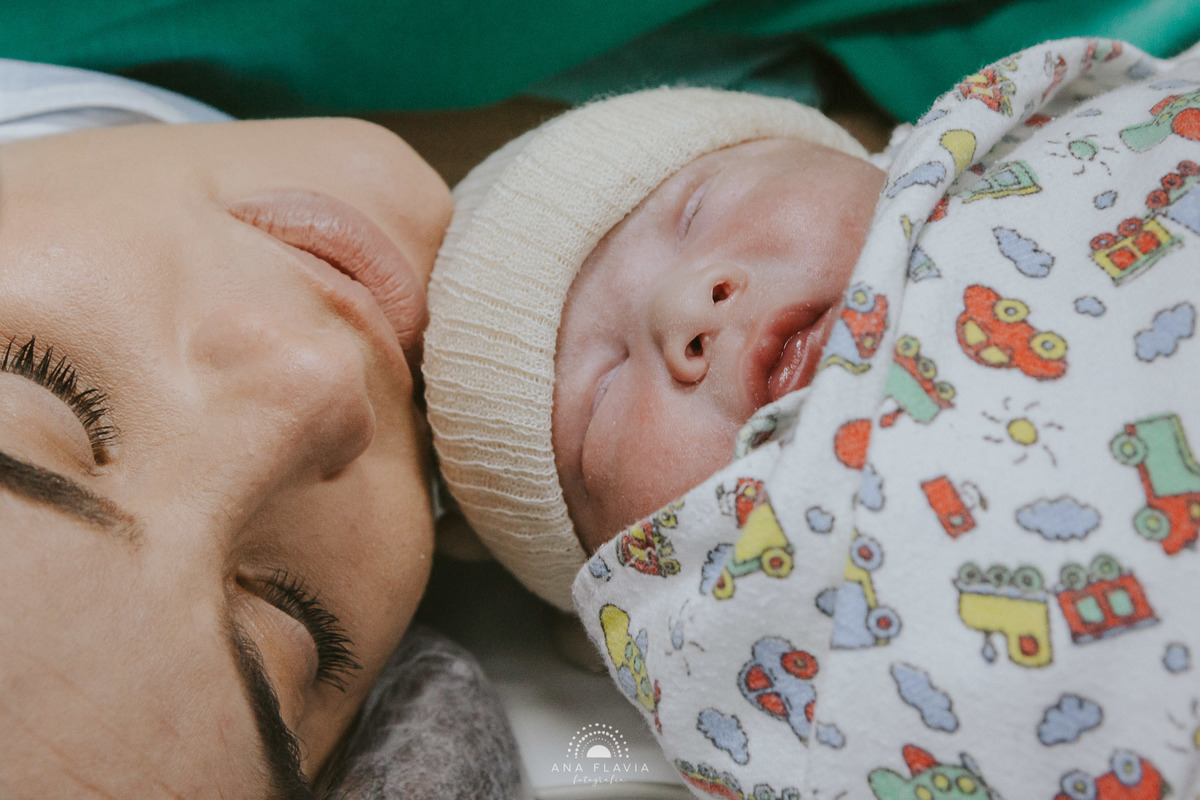 Fotografia de parto vila velha, filmes de nascimento, nascimento, humanização, parto normal, cesariana humanizada, doula, parto, foto de parto, fotografia de parto em vitoria, parto humanizado, grande vitória, hospital vila velha