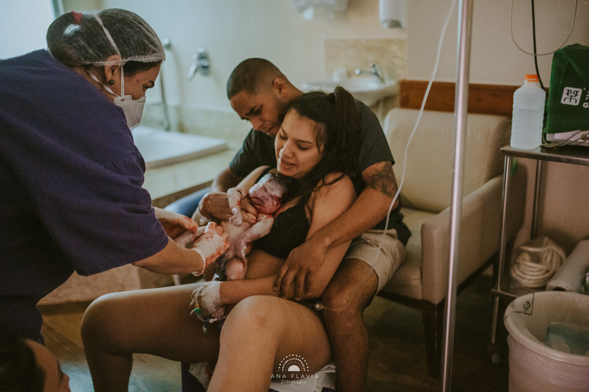 Fotografia de parto vila velha, filmes de nascimento, nascimento, humanização, parto normal, cesariana humanizada, doula, parto, foto de parto, fotografia de parto em vitoria, parto humanizado, grande vitória, hospital vila velha