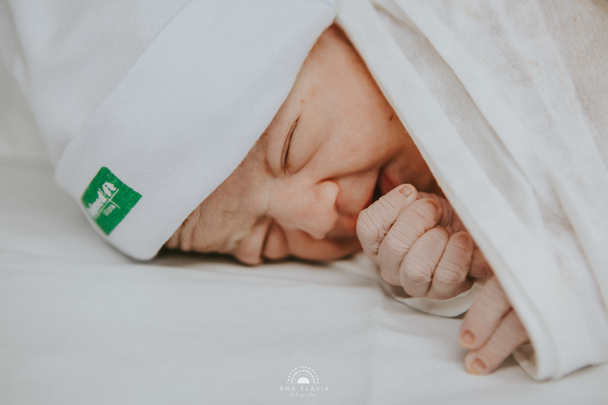 Fotografia de parto vila velha, filmes de nascimento, nascimento, humanização, parto normal, cesariana humanizada, doula, parto, foto de parto, fotografia de parto em vitoria, parto humanizado, grande vitória, maternidade unimed vitoria