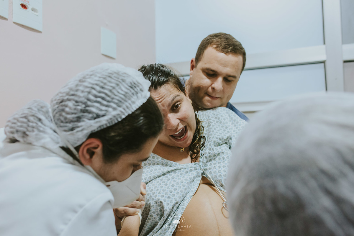 Fotografia de parto vila velha, filmes de nascimento, nascimento, humanização, parto normal, cesariana humanizada, doula, parto, foto de parto, fotografia de parto em vitoria, parto humanizado, grande vitória vitoria apart hospital
