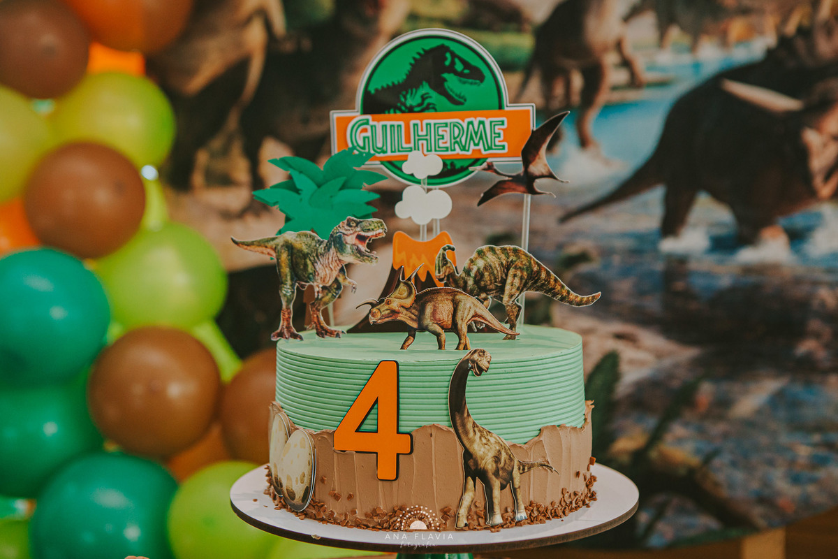 aniversario, 4 anos, mundo azul, mae de menino, fotografia, babyboy, festa dinossauro, festa de menino, amigos, smashthecake, primeiro aninho, festa de criança, photography, família, mamãe de primeira viagem, tema dinossauro