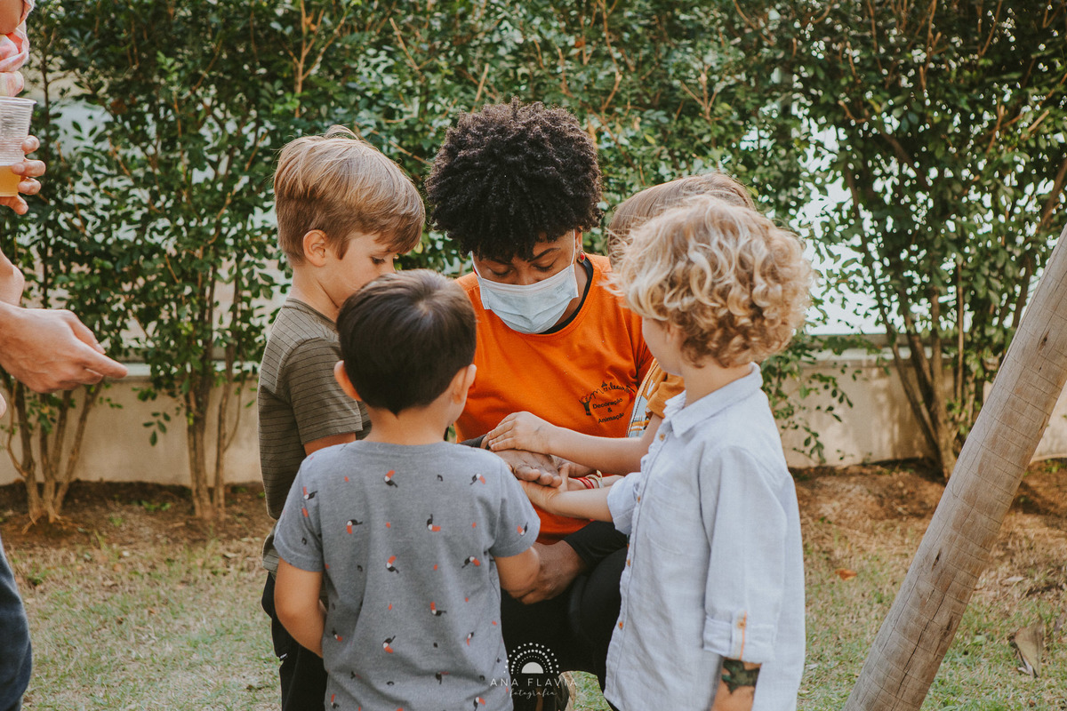 aniversario, 4 anos, mundo azul, mae de menino, fotografia, babyboy, festa dinossauro, festa de menino, amigos, smashthecake, primeiro aninho, festa de criança, photography, família, mamãe de primeira viagem, tema dinossauro