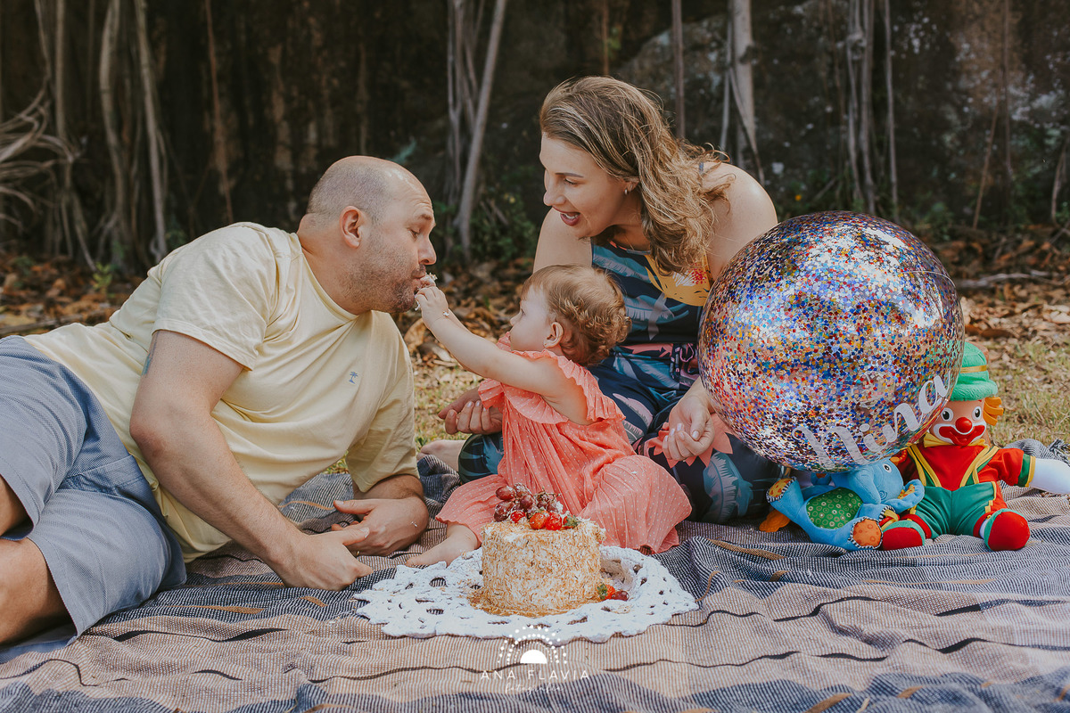 aniversario, 1 anos, mundo rosa, mae de menina, fotografia, babygril, festa patati patata, festa de menina, amigos, smashthecake, primeiro aninho, babyfashion, festa de criança, photography, um ano, família, mamãe de primeira viagem, festa em casa,