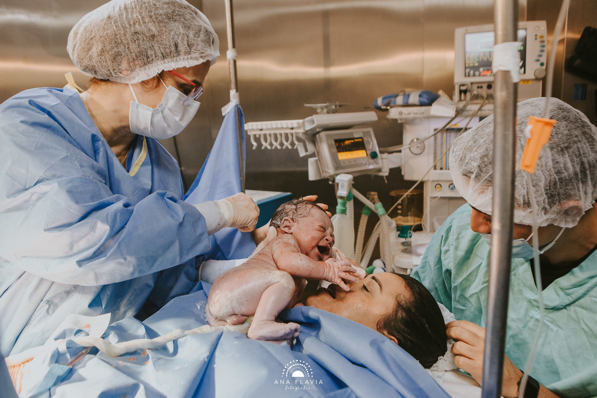 Filmes de parto, filmes de nascimento, nascimento, humanização, parto normal, cesariana humanizada, doula, parto, foto de parto, fotografia de parto no es, parto humanizado, grande vitória, apart hospital