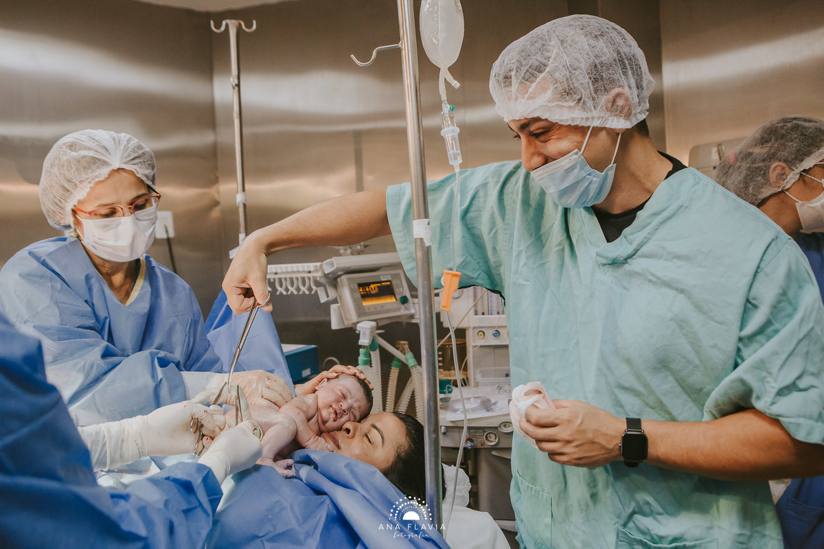 Filmes de parto, filmes de nascimento, nascimento, humanização, parto normal, cesariana humanizada, doula, parto, foto de parto, fotografia de parto no es, parto humanizado, grande vitória, apart hospital