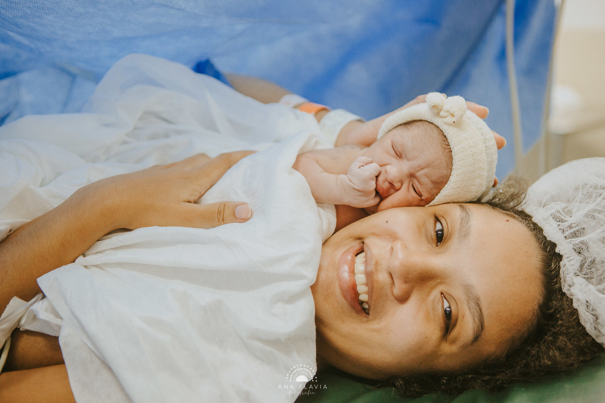 Fotografia de parto vila velha, filmes de nascimento, nascimento, humanização, parto normal, cesariana humanizada, doula, parto, foto de parto, fotografia de parto em vitoria, parto humanizado, grande vitória unimed maternidade 