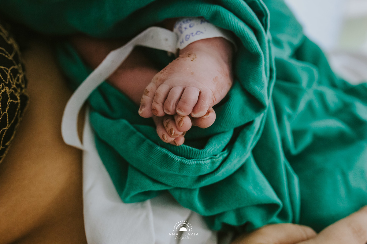 Fotografia de parto vila velha, filmes de nascimento, nascimento, humanização, parto normal, cesariana humanizada, doula, parto, foto de parto, fotografia de parto vitoria, parto humanizado, grande vitória, hospital santa monica
video de parto filme parto