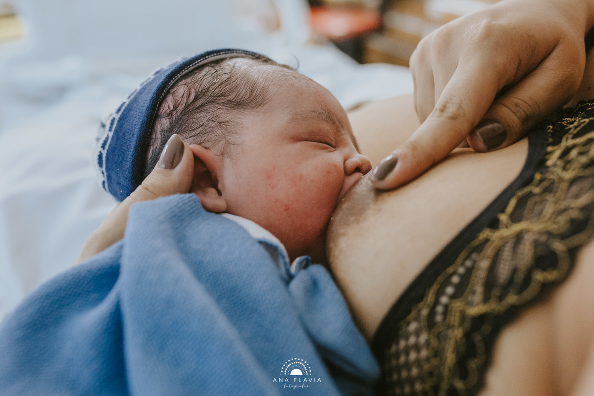 Fotografia de parto vila velha, filmes de nascimento, nascimento, humanização, parto normal, cesariana humanizada, doula, parto, foto de parto, fotografia de parto vitoria, parto humanizado, grande vitória, hospital santa monica
video de parto filme parto