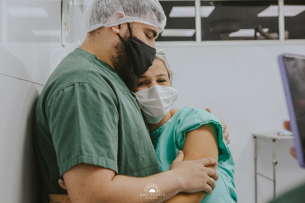 Filmes de parto, filmes de nascimento, nascimento, humanização, parto normal, cesariana humanizada, doula, parto, foto de parto, fotografia de parto no es, parto humanizado, grande vitória, maternidade santa ursula