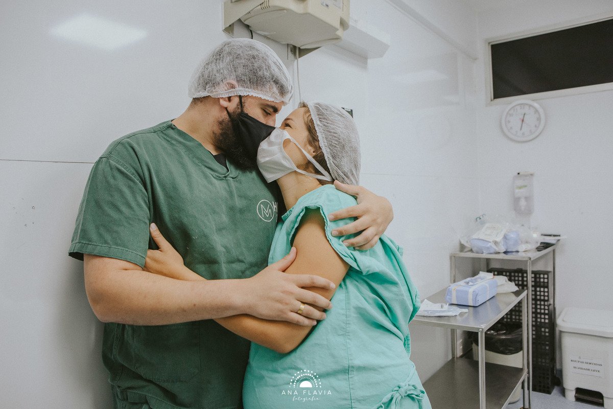 Filmes de parto, filmes de nascimento, nascimento, humanização, parto normal, cesariana humanizada, doula, parto, foto de parto, fotografia de parto no es, parto humanizado, grande vitória, maternidade santa ursula