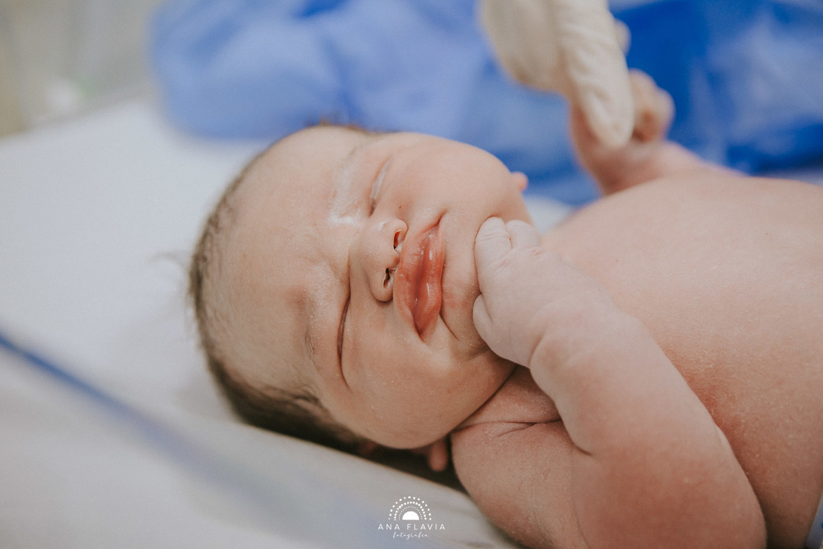 Filmes de parto, filmes de nascimento, nascimento, humanização, parto normal, cesariana humanizada, doula, parto, foto de parto, fotografia de parto no es, parto humanizado, grande vitória, maternidade santa ursula