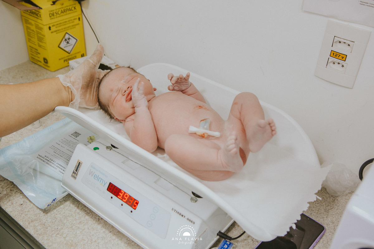 Filmes de parto, filmes de nascimento, nascimento, humanização, parto normal, cesariana humanizada, doula, parto, foto de parto, fotografia de parto no es, parto humanizado, grande vitória, maternidade santa ursula