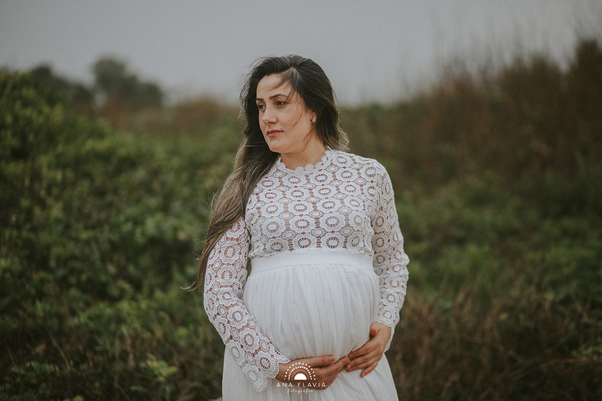 book gestante, gestante, gravida, gravidez, maternidade, ensaio gestante,  vila velha, vitoria,  parto, bebê, praia de itaparica, ensaio nublado, ensaio com vento, ensaio gestante na praia, ensaio gestante no festa, praia deserta 
