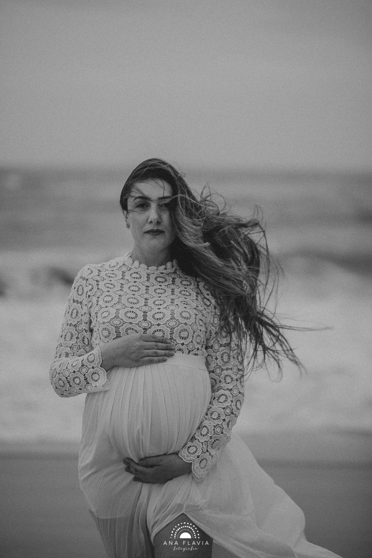 book gestante, gestante, gravida, gravidez, maternidade, ensaio gestante,  vila velha, vitoria,  parto, bebê, praia de itaparica, ensaio nublado, ensaio com vento, ensaio gestante na praia, ensaio gestante no festa, praia deserta 
