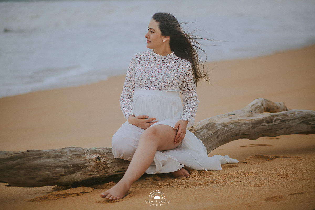 book gestante, gestante, gravida, gravidez, maternidade, ensaio gestante,  vila velha, vitoria,  parto, bebê, praia de itaparica, ensaio nublado, ensaio com vento, ensaio gestante na praia, ensaio gestante no festa, praia deserta 

