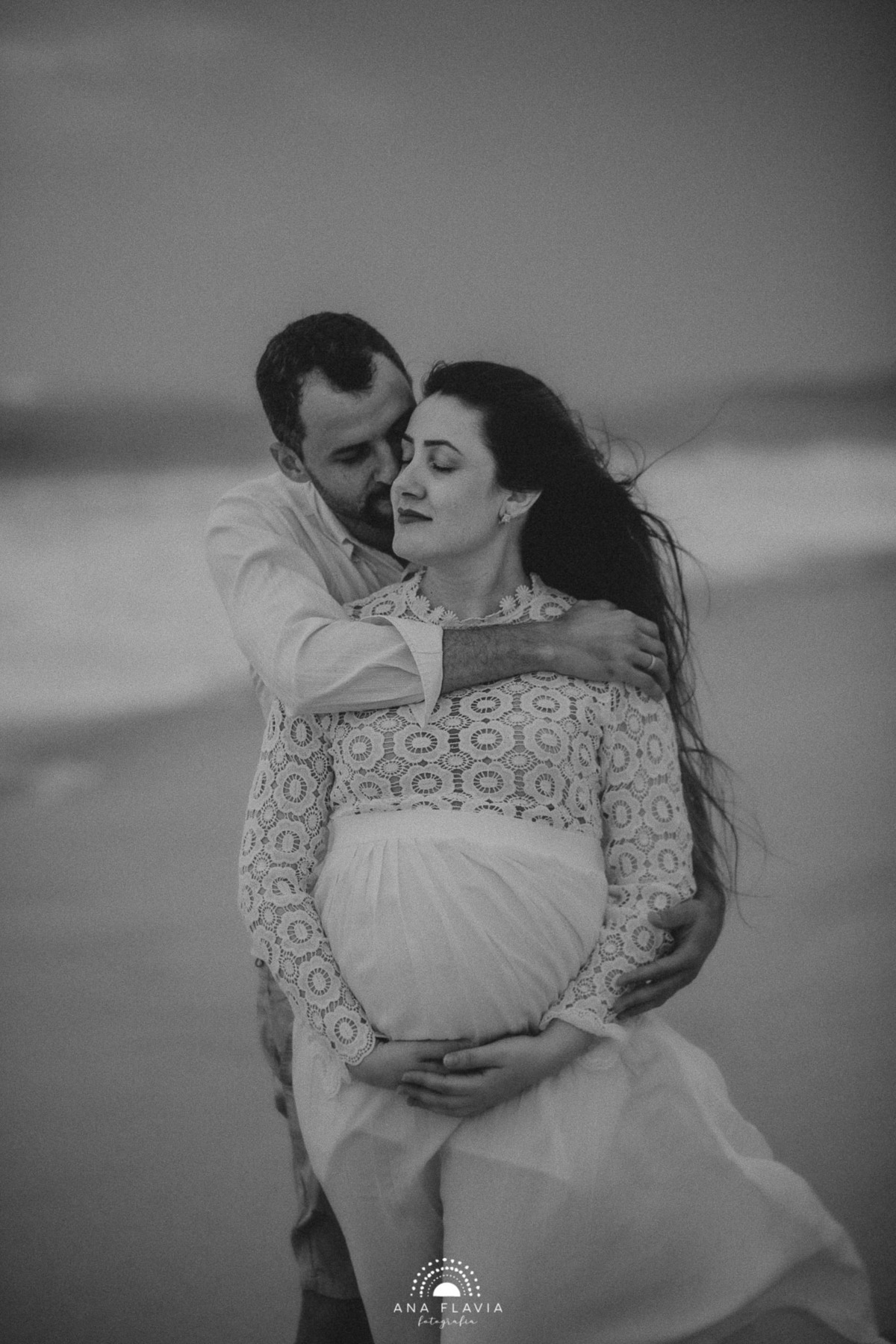 book gestante, gestante, gravida, gravidez, maternidade, ensaio gestante,  vila velha, vitoria,  parto, bebê, praia de itaparica, ensaio nublado, ensaio com vento, ensaio gestante na praia, ensaio gestante no festa, praia deserta 
