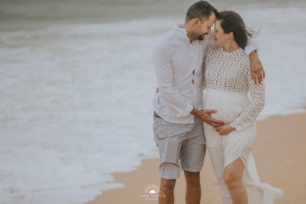 book gestante, gestante, gravida, gravidez, maternidade, ensaio gestante,  vila velha, vitoria,  parto, bebê, praia de itaparica, ensaio nublado, ensaio com vento, ensaio gestante na praia, ensaio gestante no festa, praia deserta 
