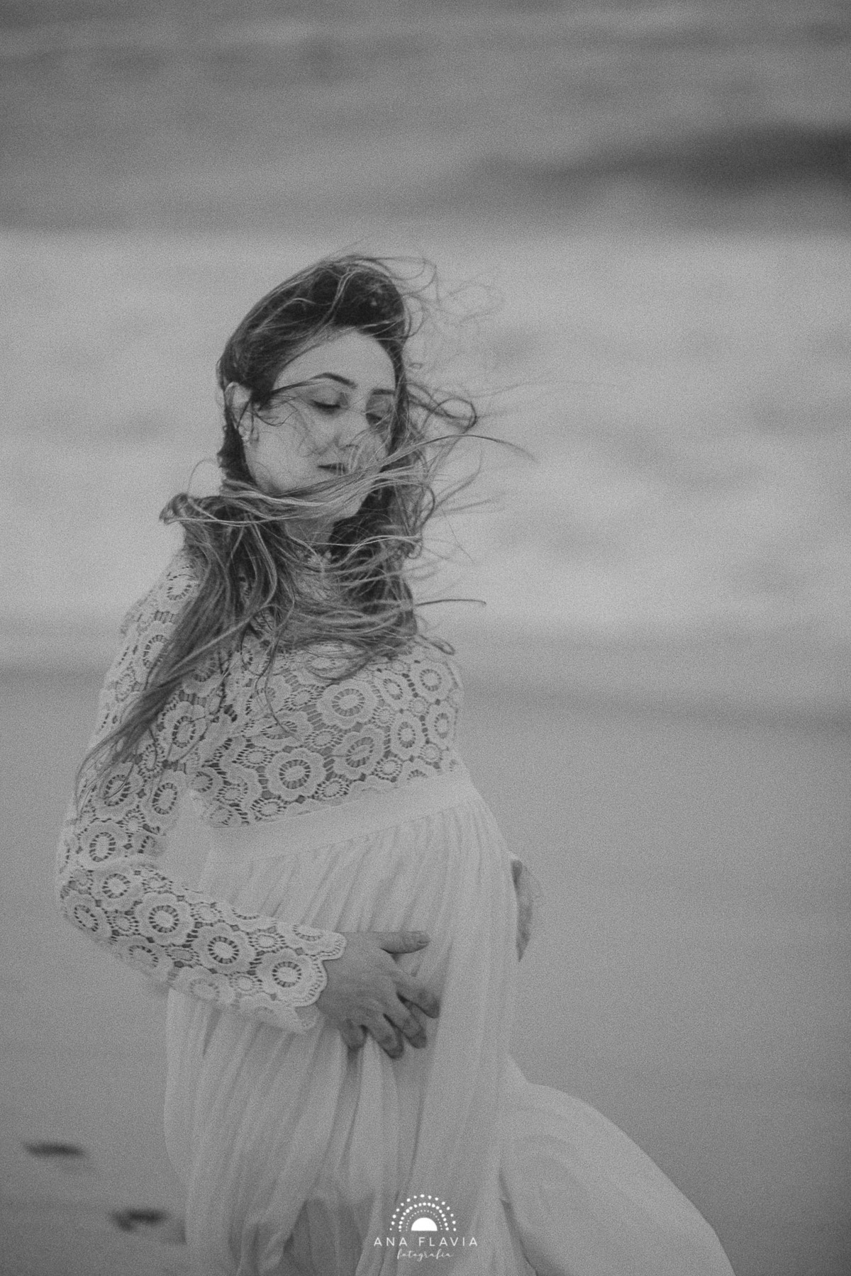 book gestante, gestante, gravida, gravidez, maternidade, ensaio gestante,  vila velha, vitoria,  parto, bebê, praia de itaparica, ensaio nublado, ensaio com vento, ensaio gestante na praia, ensaio gestante no festa, praia deserta 
