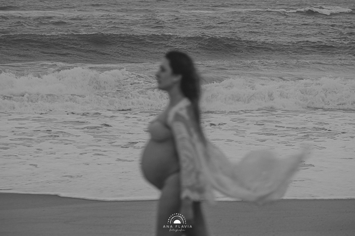 book gestante, gestante, gravida, gravidez, maternidade, ensaio gestante,  vila velha, vitoria,  parto, bebê, praia de itaparica, ensaio nublado, ensaio com vento, ensaio gestante na praia, ensaio gestante no festa, praia deserta 
