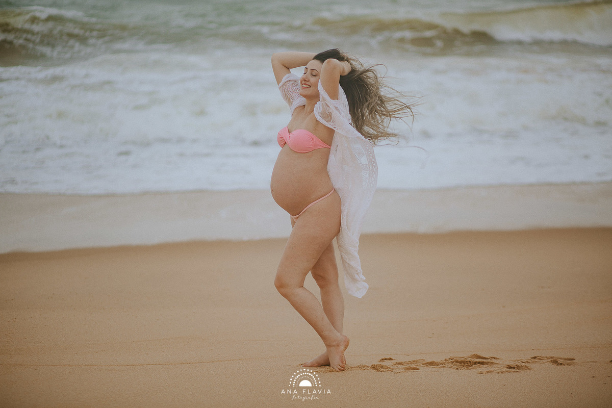 book gestante, gestante, gravida, gravidez, maternidade, ensaio gestante,  vila velha, vitoria,  parto, bebê, praia de itaparica, ensaio nublado, ensaio com vento, ensaio gestante na praia, ensaio gestante no festa, praia deserta 
