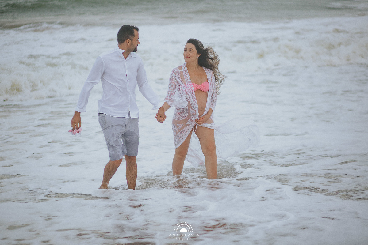 book gestante, gestante, gravida, gravidez, maternidade, ensaio gestante,  vila velha, vitoria,  parto, bebê, praia de itaparica, ensaio nublado, ensaio com vento, ensaio gestante na praia, ensaio gestante no festa, praia deserta 
