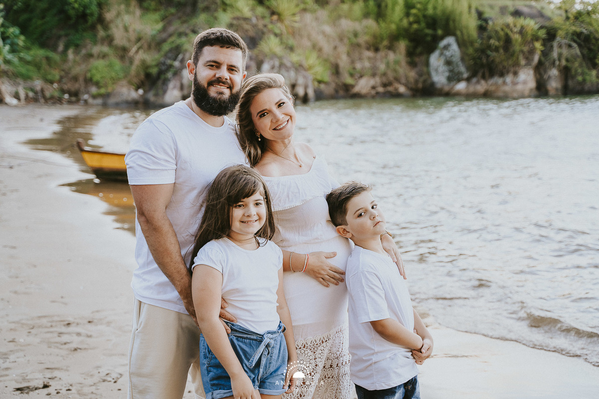 book gestante, gestante, gravida, gravidez, maternidade, ensaio gestante, , vila velha, vitoria,  parto, bebê, recém nascido, 
Prainha de Inhoá, marinha, eames, terceiro filho, mae de 3 