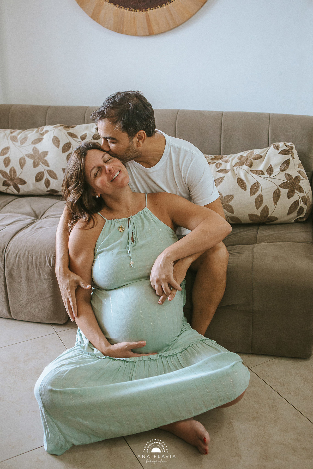 book gestante, gestante, gravida, gravidez, maternidade, ensaio gestante,  vila velha, vitoria,  parto, bebê, praia de ensaio em casa, ensaio nublado, ensaio com vento, ensaio gestante em casa, ensaio gestante 
