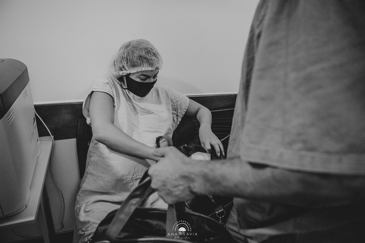 Fotografia de parto Cesária 
Filmes de parto, filmes de nascimento, nascimento, humanização, parto normal, cesariana humanizada, doula, parto, foto de parto, fotografia de parto no es, parto humanizado, grande vitória, Hospital Praia da Costa