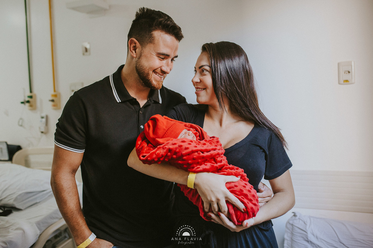 Fotografia de parto Cesária 
Filmes de parto, filmes de nascimento, nascimento, humanização, parto normal, cesariana humanizada, doula, parto, foto de parto, fotografia de parto no es, parto humanizado, grande vitória, Hospital Praia da Costa