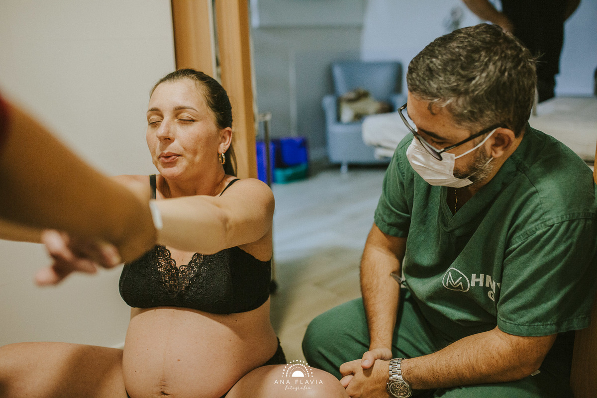 Fotografia de parto Cesária, Filme de parto, nascimento, humanização, vídeo de cesaria, cesariana humanizada, foto de parto Cesaria, parto humanizado, grande vitória, Hospital Praia da Costa, parto Cesária, parto normal, santa ursula