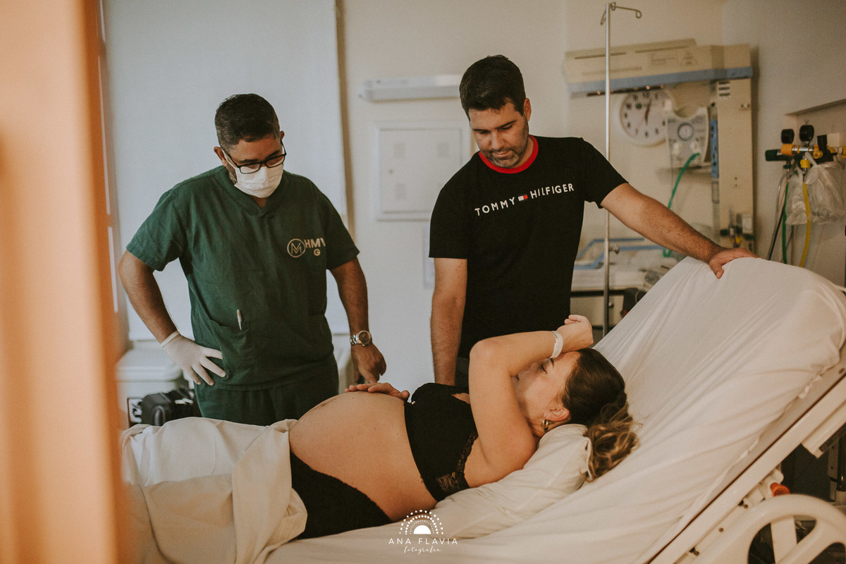 Fotografia de parto Cesária, Filme de parto, nascimento, humanização, vídeo de cesaria, cesariana humanizada, foto de parto Cesaria, parto humanizado, grande vitória, Hospital Praia da Costa, parto Cesária, parto normal, santa ursula