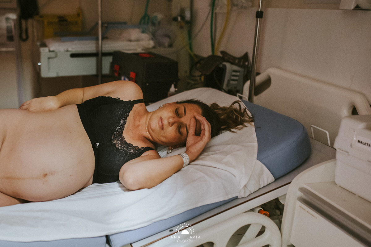 Fotografia de parto Cesária, Filme de parto, nascimento, humanização, vídeo de cesaria, cesariana humanizada, foto de parto Cesaria, parto humanizado, grande vitória, Hospital Praia da Costa, parto Cesária, parto normal, santa ursula