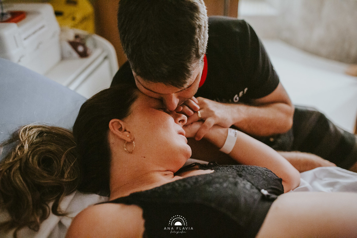 Fotografia de parto Cesária, Filme de parto, nascimento, humanização, vídeo de cesaria, cesariana humanizada, foto de parto Cesaria, parto humanizado, grande vitória, Hospital Praia da Costa, parto Cesária, parto normal, santa ursula