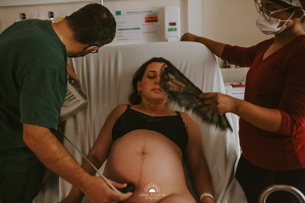 Fotografia de parto Cesária, Filme de parto, nascimento, humanização, vídeo de cesaria, cesariana humanizada, foto de parto Cesaria, parto humanizado, grande vitória, Hospital Praia da Costa, parto Cesária, parto normal, santa ursula