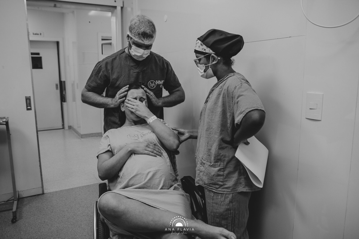 Fotografia de parto Cesária, Filme de parto, nascimento, humanização, vídeo de cesaria, cesariana humanizada, foto de parto Cesaria, parto humanizado, grande vitória, Hospital Praia da Costa, parto Cesária, parto normal, santa ursula