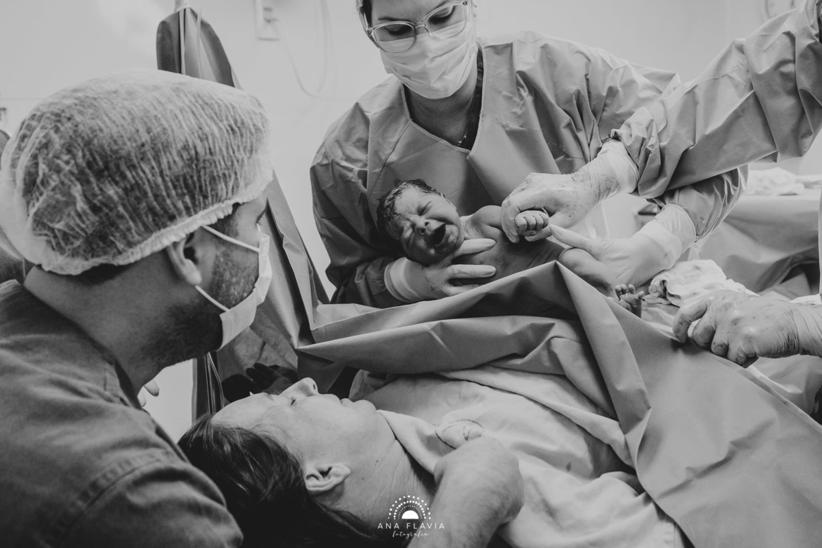 Fotografia de parto Cesária, Filme de parto, nascimento, humanização, vídeo de cesaria, cesariana humanizada, foto de parto Cesaria, parto humanizado, grande vitória, Hospital Praia da Costa, parto Cesária, parto normal, santa ursula