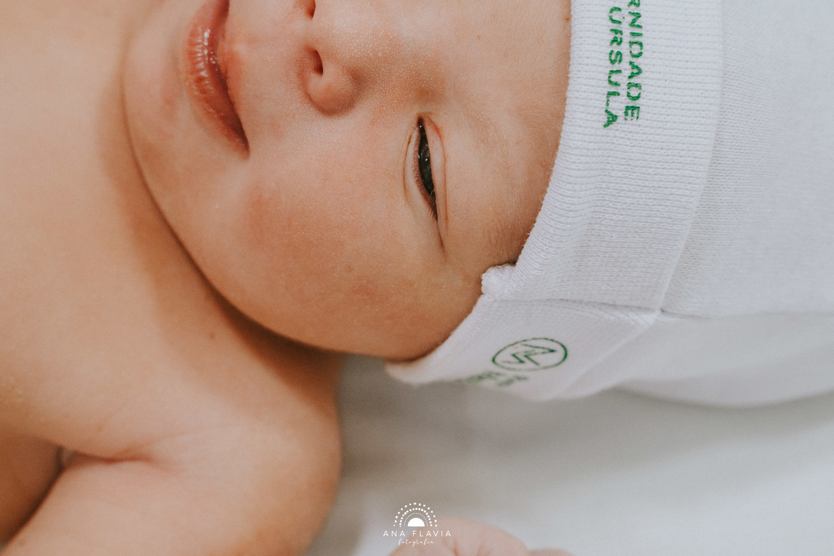 Fotografia de parto Cesária, Filme de parto, nascimento, humanização, vídeo de cesaria, cesariana humanizada, foto de parto Cesaria, parto humanizado, grande vitória, Hospital Praia da Costa, parto Cesária, parto normal, santa ursula