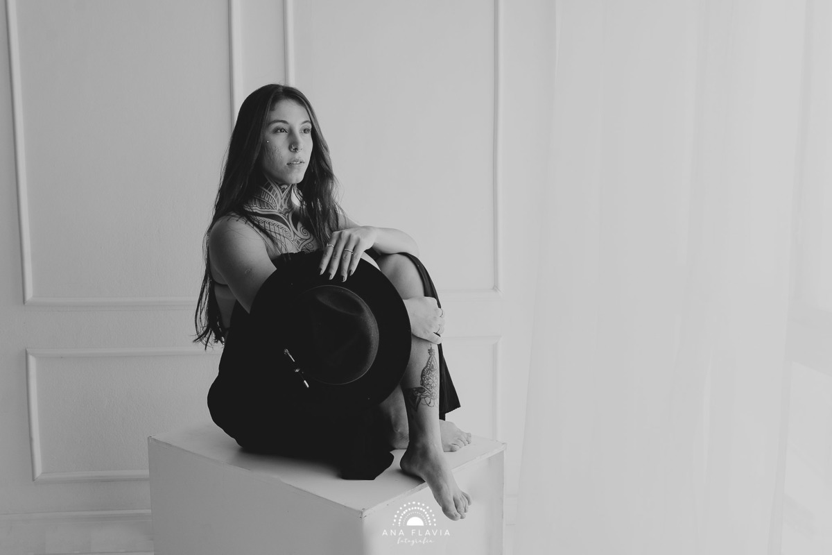 ensaio em estudio, ensaio pessoal, ensaio proficional, vitoria, vila velha, escritora Ensaio empresarial ensaio feminino, ensaio boudoir
