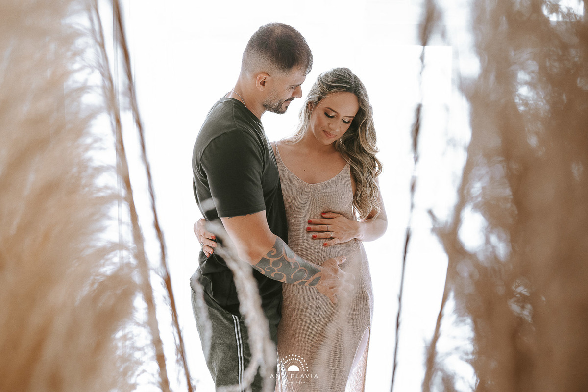 book gestante, gestante, gravida, gravidez, maternidade, ensaio gestante,  vila velha, vitoria,  parto, bebê, praia de ensaio em casa, ensaio nublado, ensaio gestante em estudio, foto em estudio, estudio fotografico