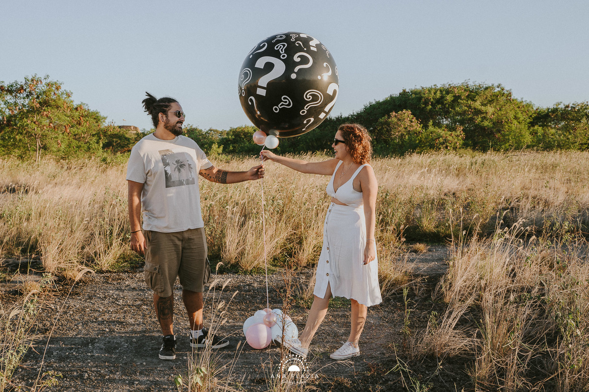 ensaio fotográfico, revelação de gravidez, ensaio revelação, cha revelação, campo, vila velha, vitoria, mae de menina, primeira gravidez
