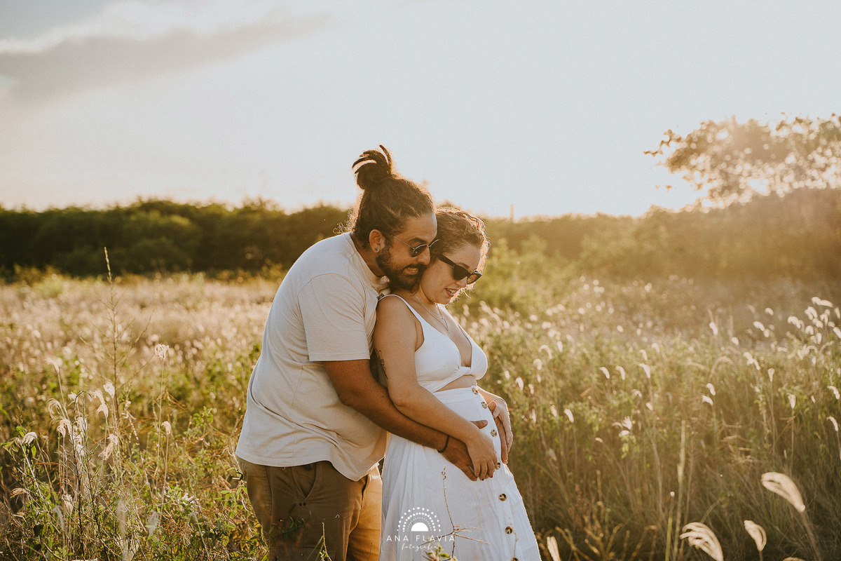 ensaio fotográfico, revelação de gravidez, ensaio revelação, cha revelação, campo, vila velha, vitoria, mae de menina, primeira gravidez
