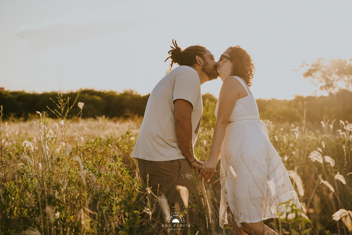 ensaio fotográfico, revelação de gravidez, ensaio revelação, cha revelação, campo, vila velha, vitoria, mae de menina, primeira gravidez
