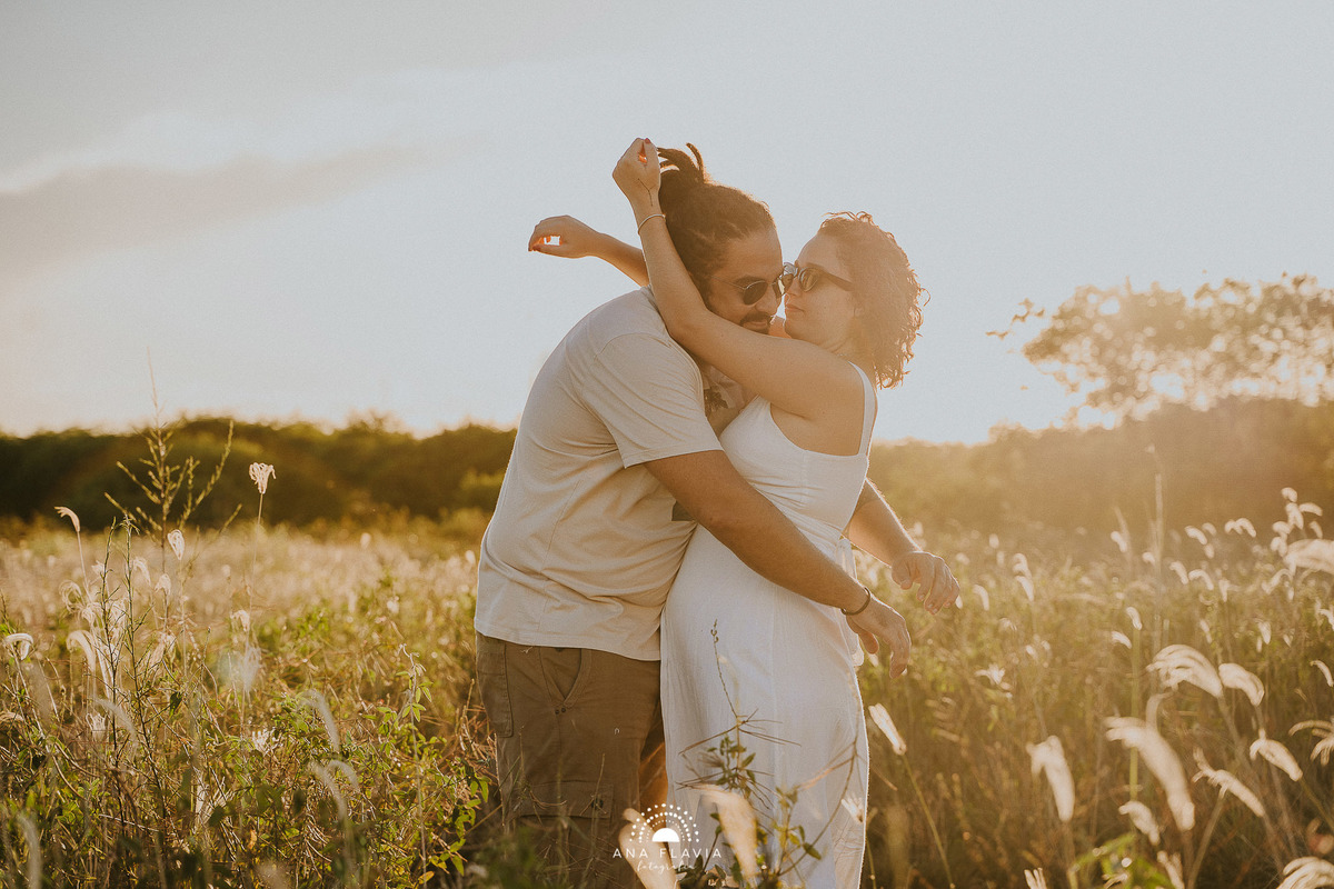 ensaio fotográfico, revelação de gravidez, ensaio revelação, cha revelação, campo, vila velha, vitoria, mae de menina, primeira gravidez
