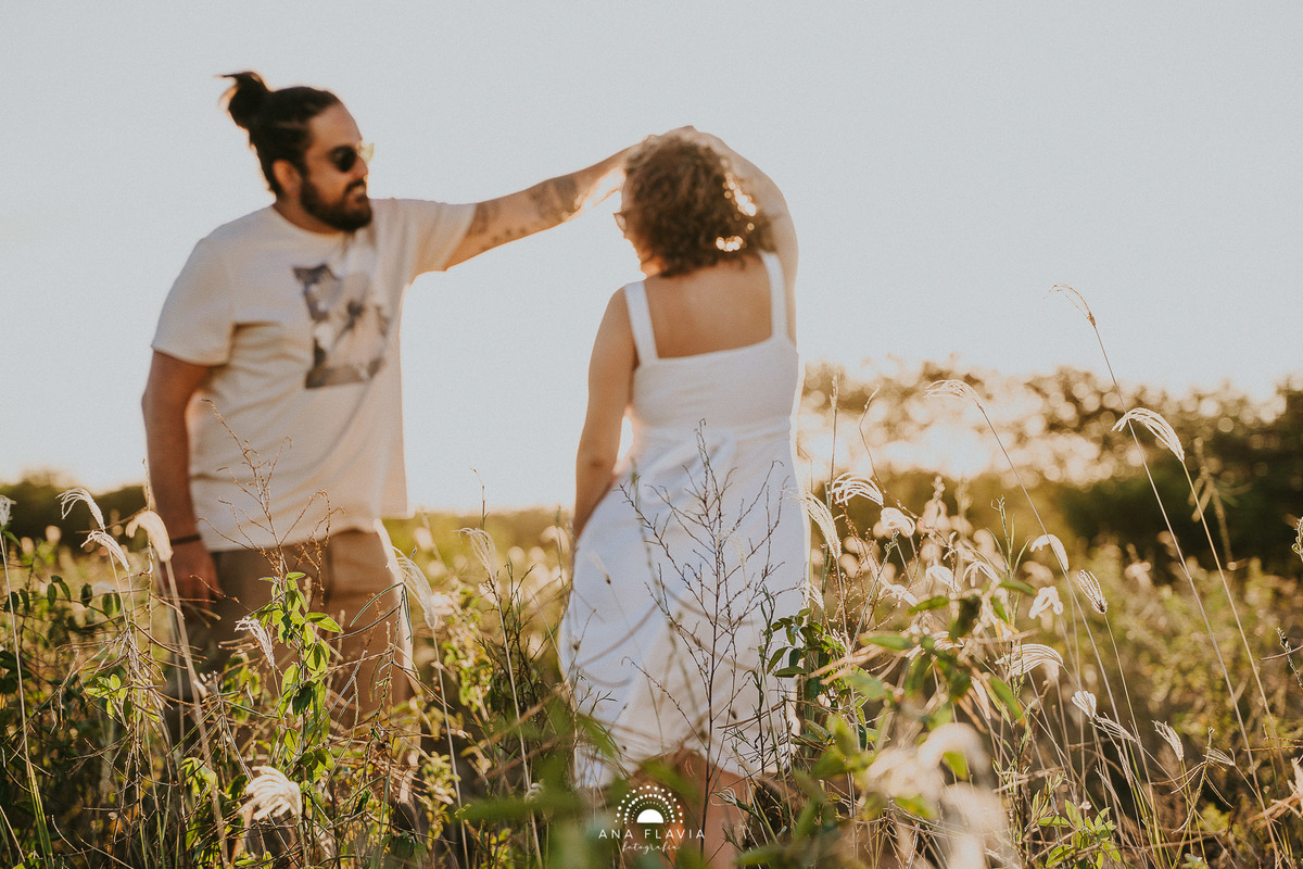 ensaio fotográfico, revelação de gravidez, ensaio revelação, cha revelação, campo, vila velha, vitoria, mae de menina, primeira gravidez
