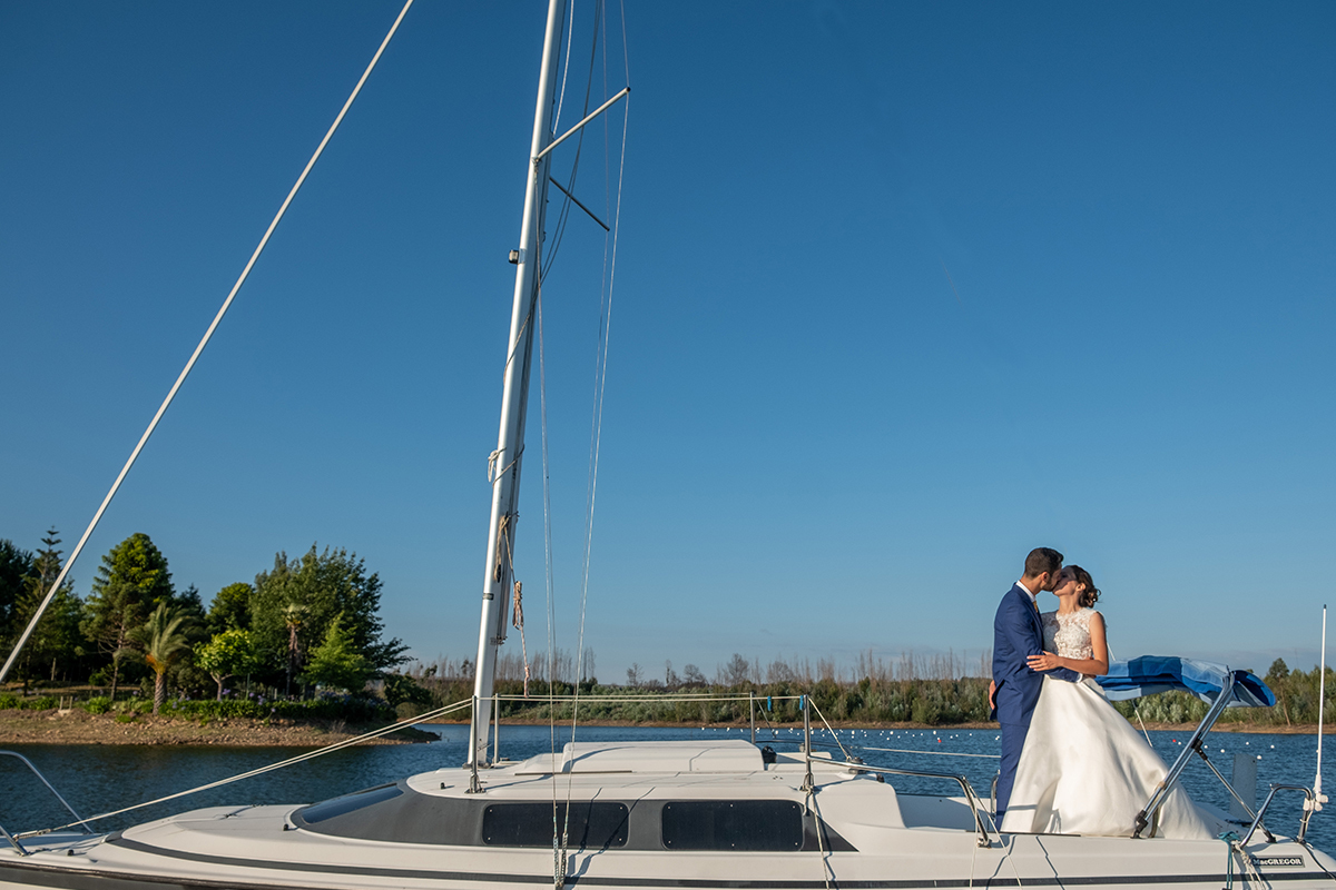 Estudios74-fotografia noivos -wedding photos-fotografia de casamento-casamento em aguieira-casamento no montebelo hotel & spa-casamento no montebelo Lake resort-casamento são martinho da cortiça-fotografia de casamento moderno-fotos de casamento jovem