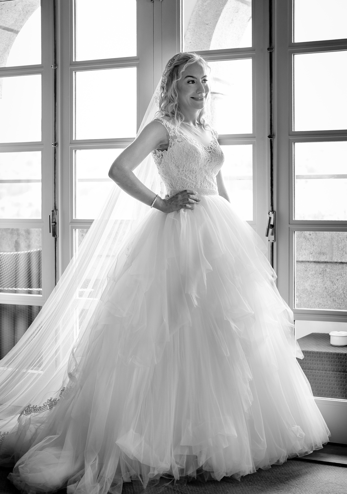 casamento-vasco-pinho-e-catarina-casamento-igreja-são-gonçalo-de-amarante-casamento-bispo-auxiliar-de-lisboa-casamento-hotel-casa-da-calçada-casamento-amarante-estudios74-casamento-membro-do-ps-making-off-joaquim-guerra-atuação-fernando-daniel
