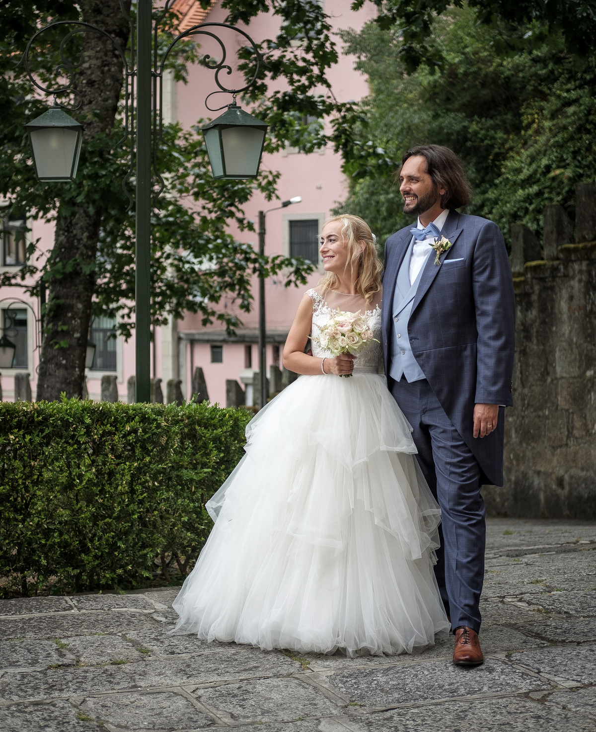 casamento-vasco-pinho-e-catarina-casamento-igreja-são-gonçalo-de-amarante-casamento-bispo-auxiliar-de-lisboa-casamento-hotel-casa-da-calçada-casamento-amarante-estudios74-casamento-membro-do-ps-making-off-joaquim-guerra-atuação-fernando-daniel
