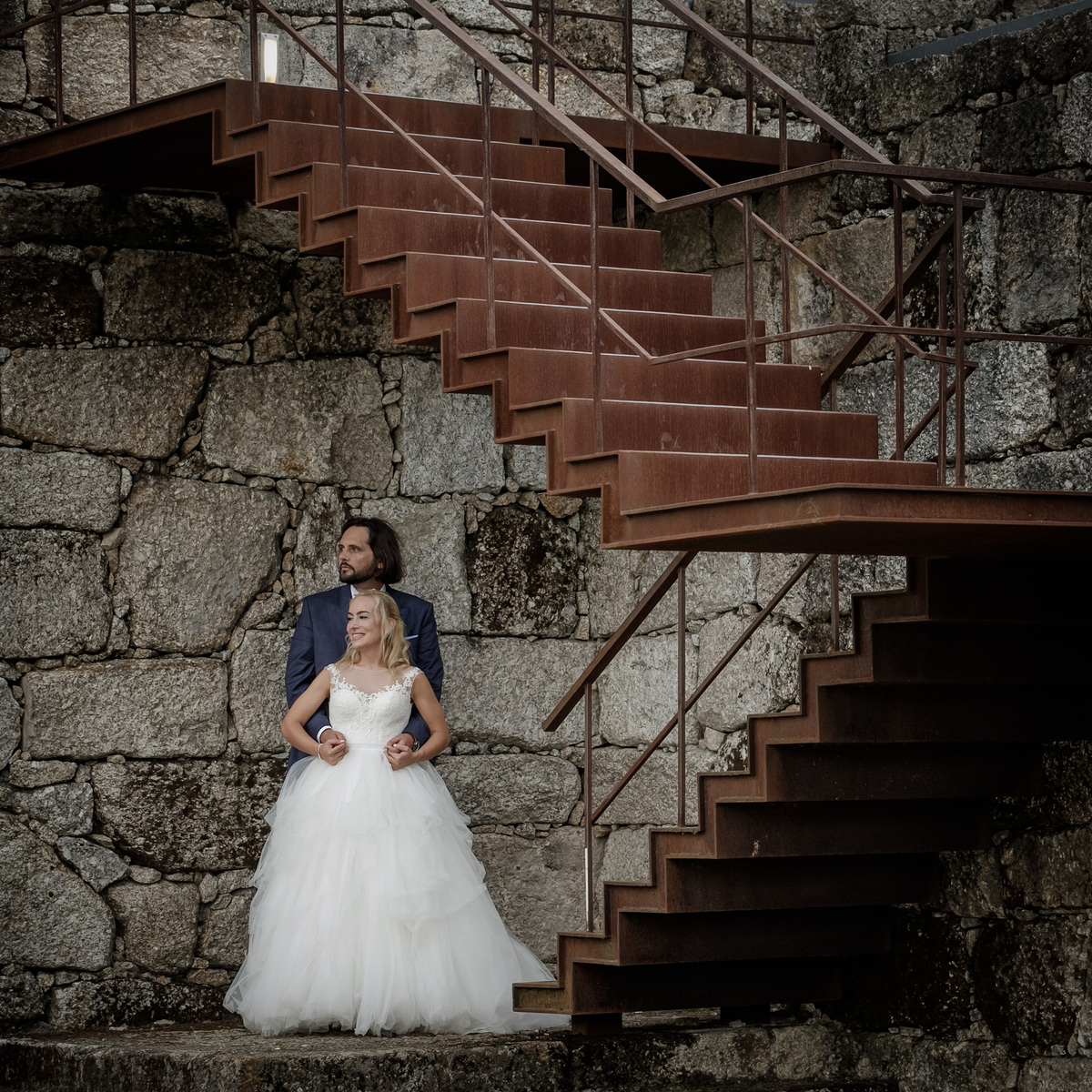 casamento-vasco-pinho-e-catarina-casamento-igreja-são-gonçalo-de-amarante-casamento-bispo-auxiliar-de-lisboa-casamento-hotel-casa-da-calçada-casamento-amarante-estudios74-casamento-membro-do-ps-making-off-joaquim-guerra-atuação-fernando-daniel
